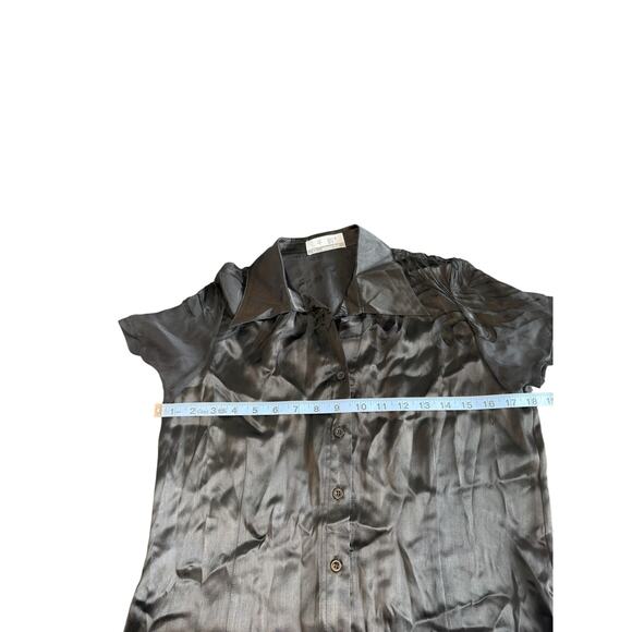 Black Basic Dressy Vamp Silk Short Sleeve Collared Button Up Blouse Large - Picture 9 of 10